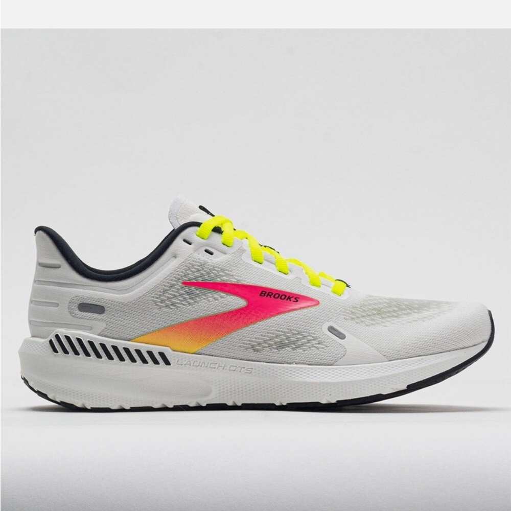 Brooks Launch GTS 9